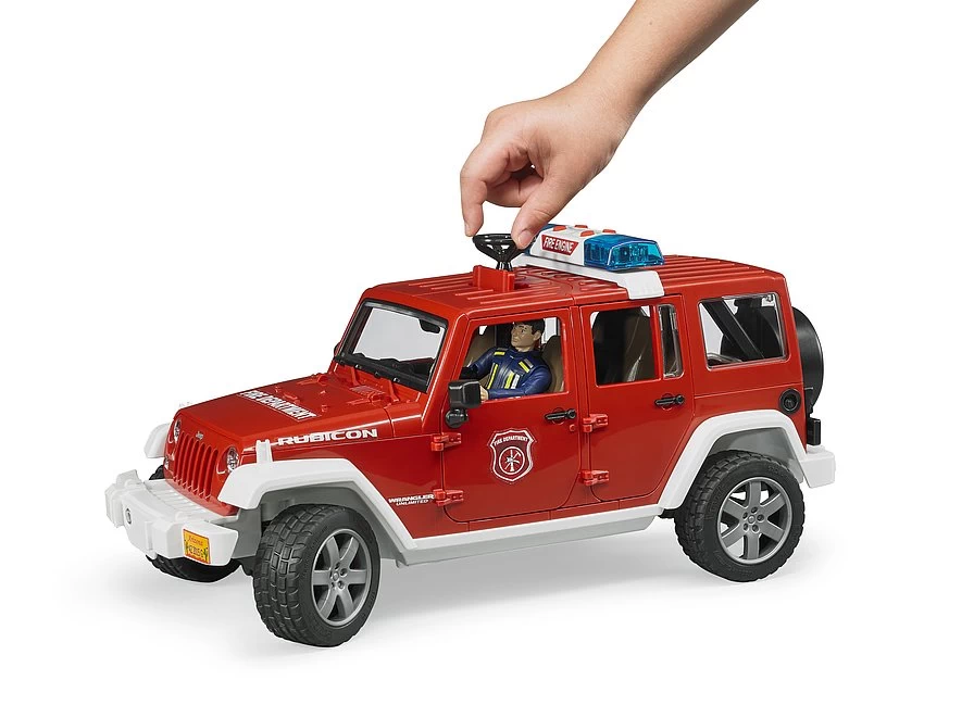 BRUDER 02528 - JEEP Wrangler Unlimited Rubicon Feuerwehr Set 4 BRUDER 02528 - JEEP Wrangler Unlimited Rubicon Feuerwehr Set - Image 2