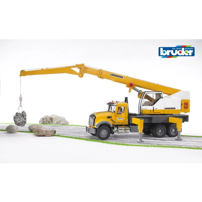 BRUDER 02818 - MACK Granite Kran-LKW 4 BRUDER 02818 - MACK Granite Kran-LKW - Image 2